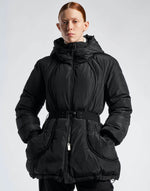 High tech BEWILDER
HIGH TECH
Short padded parka in black nylon