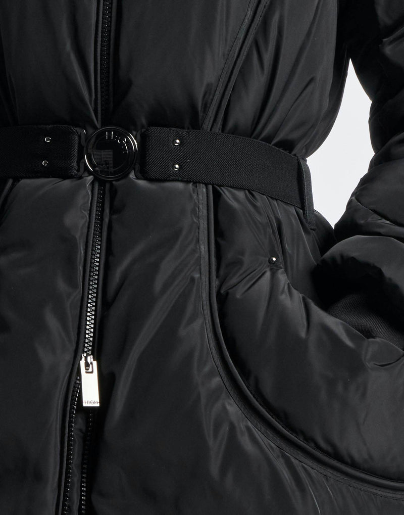 High tech BEWILDER
HIGH TECH
Short padded parka in black nylon